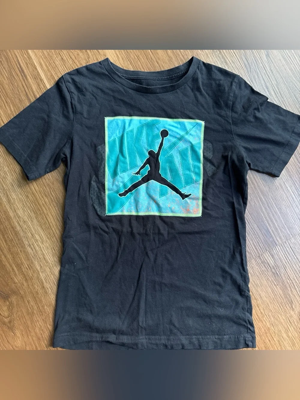 Nike Jordan boys shirt